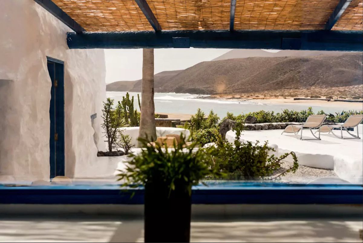 Porche con vistas al mar y a Lanzarote